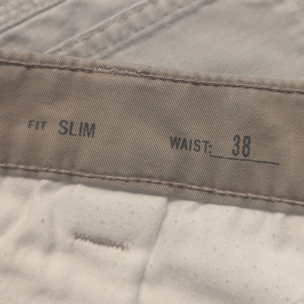 Eddie Bauer Legend Wash Slim Fit Light Tan Putty Chino Shorts #0507. Men's 38 - Picture 7 of 7
